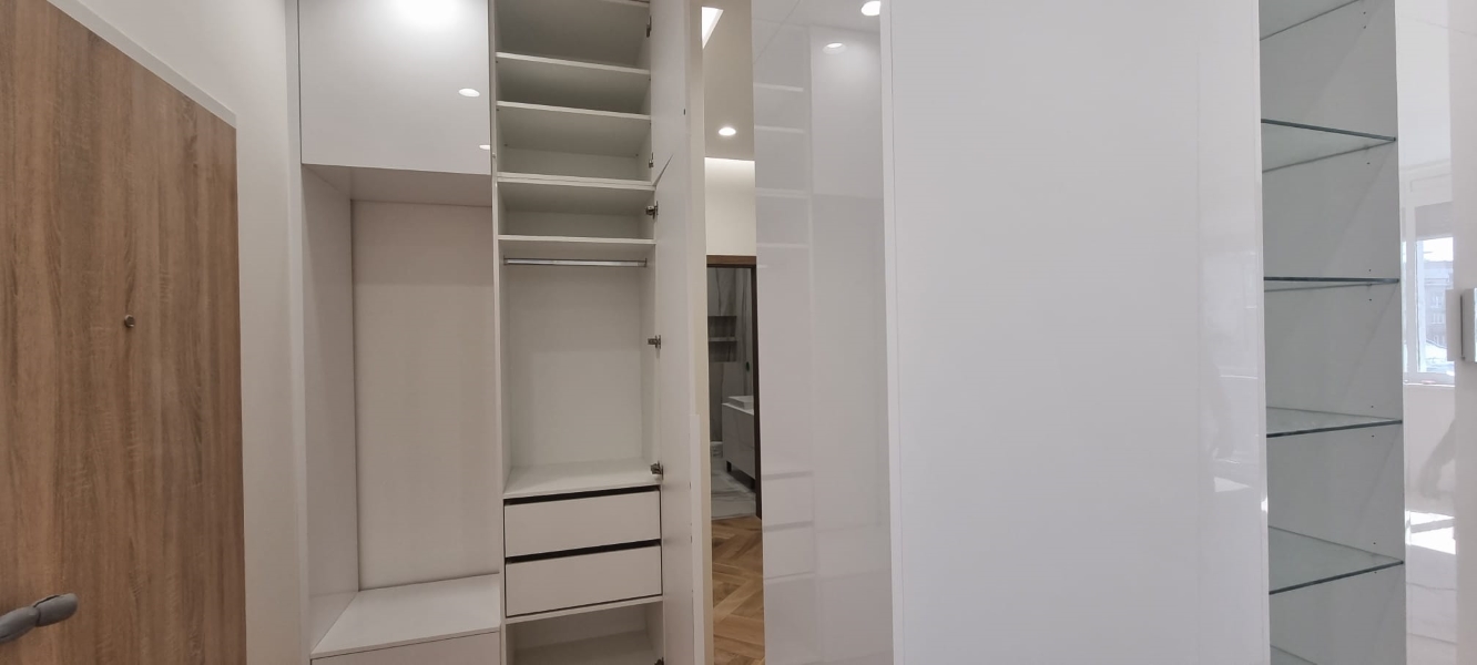 HMK Nábytok zákazkové stolárstvo